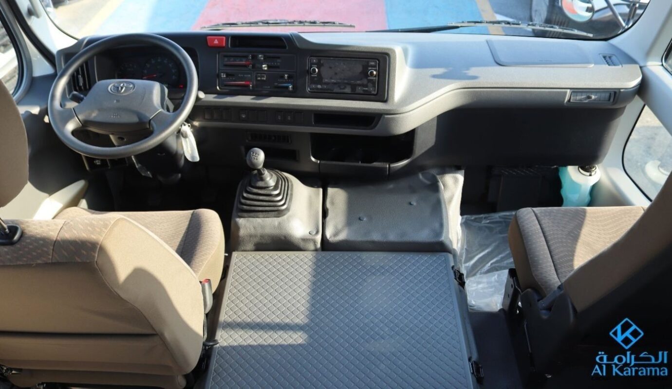 Toyota Coaster 4.2L DLX, 2024