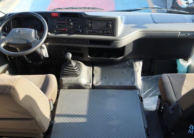 Toyota Coaster 4.2L DLX, 2024