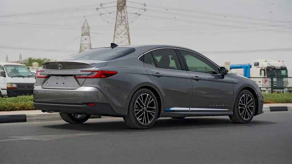 Toyota Camry 2025 Lumière HEV Hybride 2.5 L