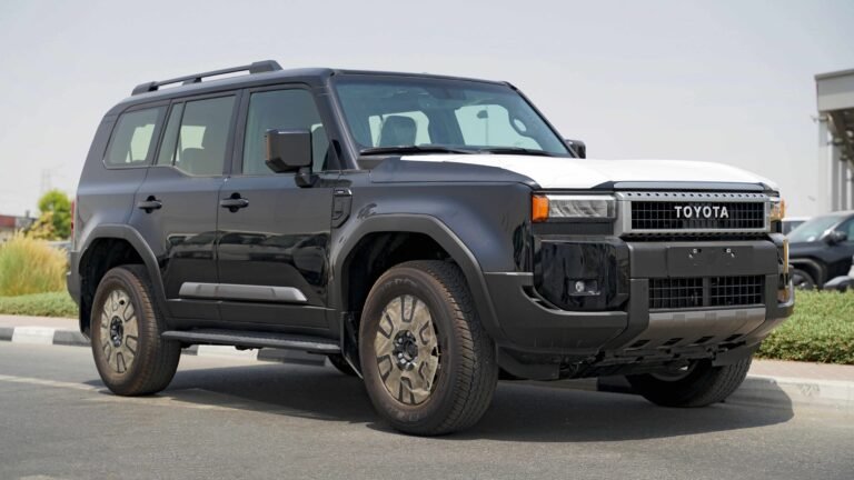 Toyota Land Cruisers in Dubai