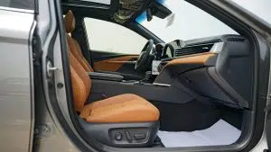 Toyota Camry 2025 Lumière HEV Hybride 2.5 L