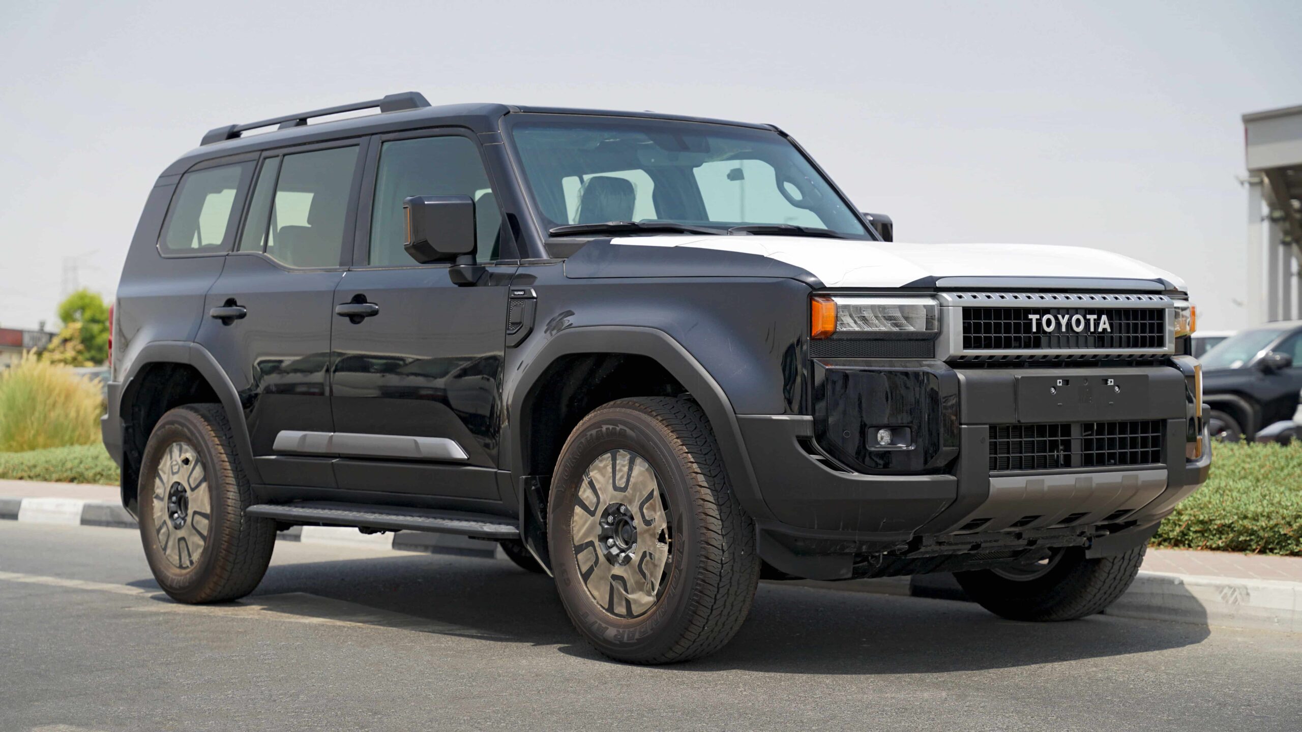 Toyota Land Cruisers in Dubai