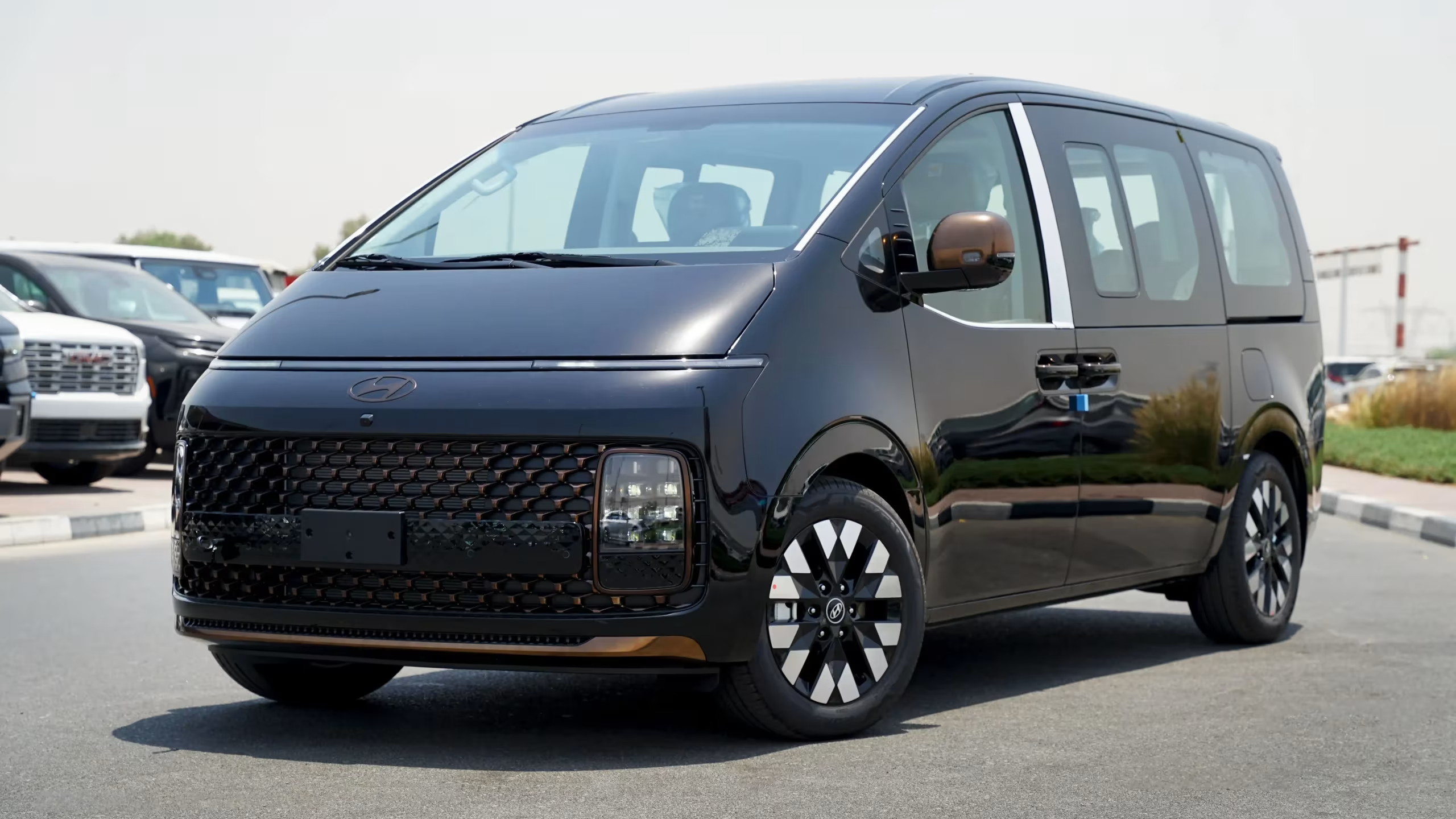 Hyundai Staria VIP Vans: 2025 vs 2026 Models Compared