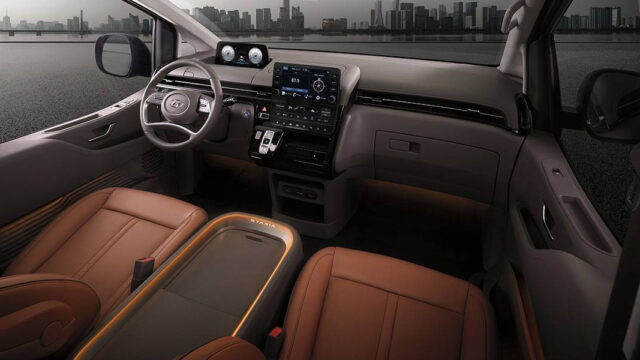 Hyundai Staria 7-Seater