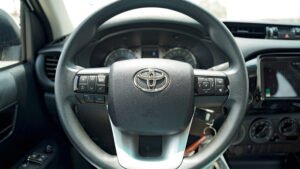 Toyota Hilux 2025 Model,  2.7Ltr Petrol, 2WD, Automatic, Brand-New - image 9