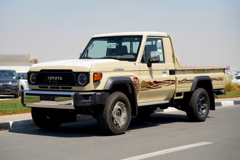 Toyota Land Cruiser Pickup