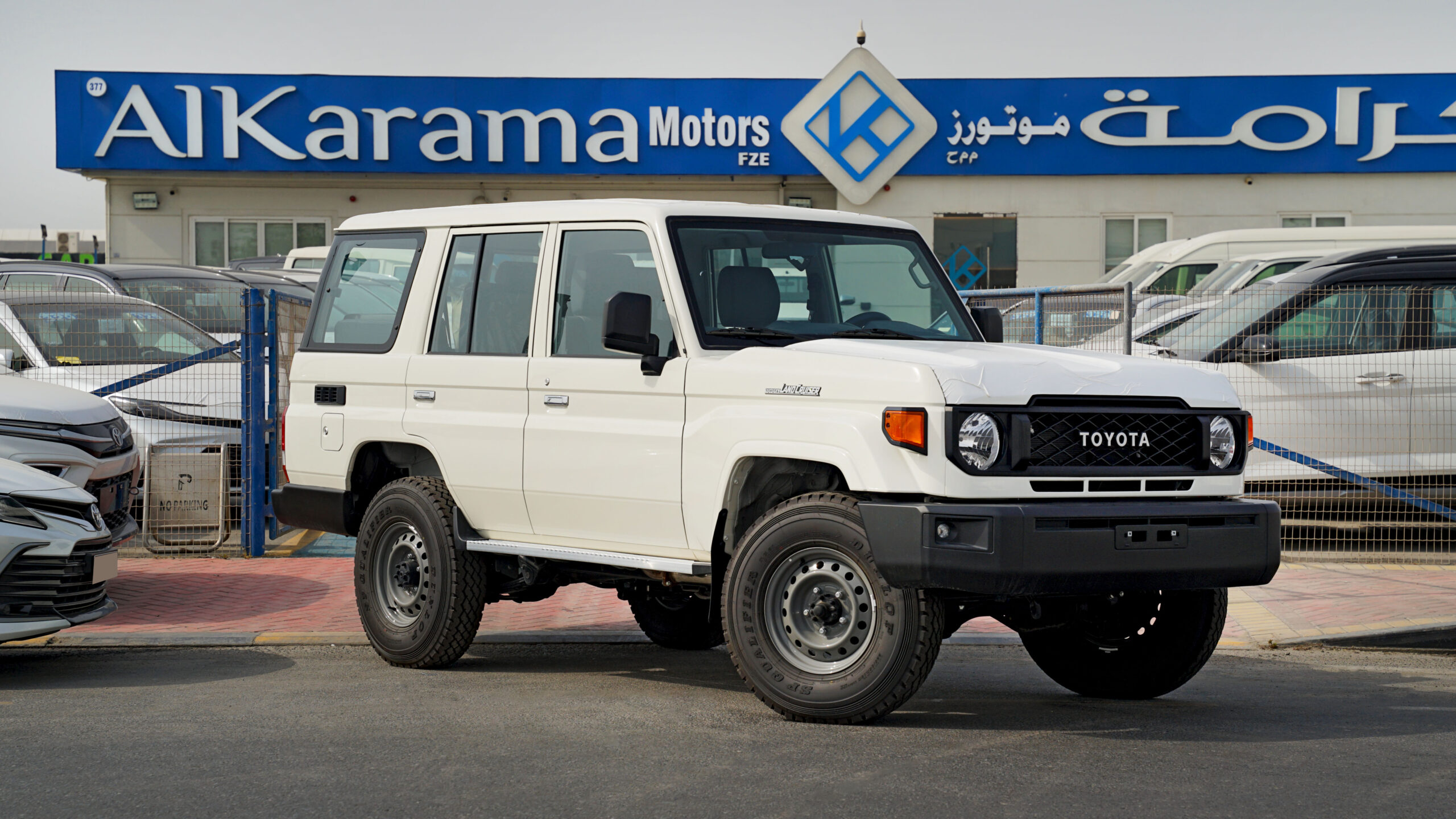 Toyota Land Cruiser LC 76 HardTop