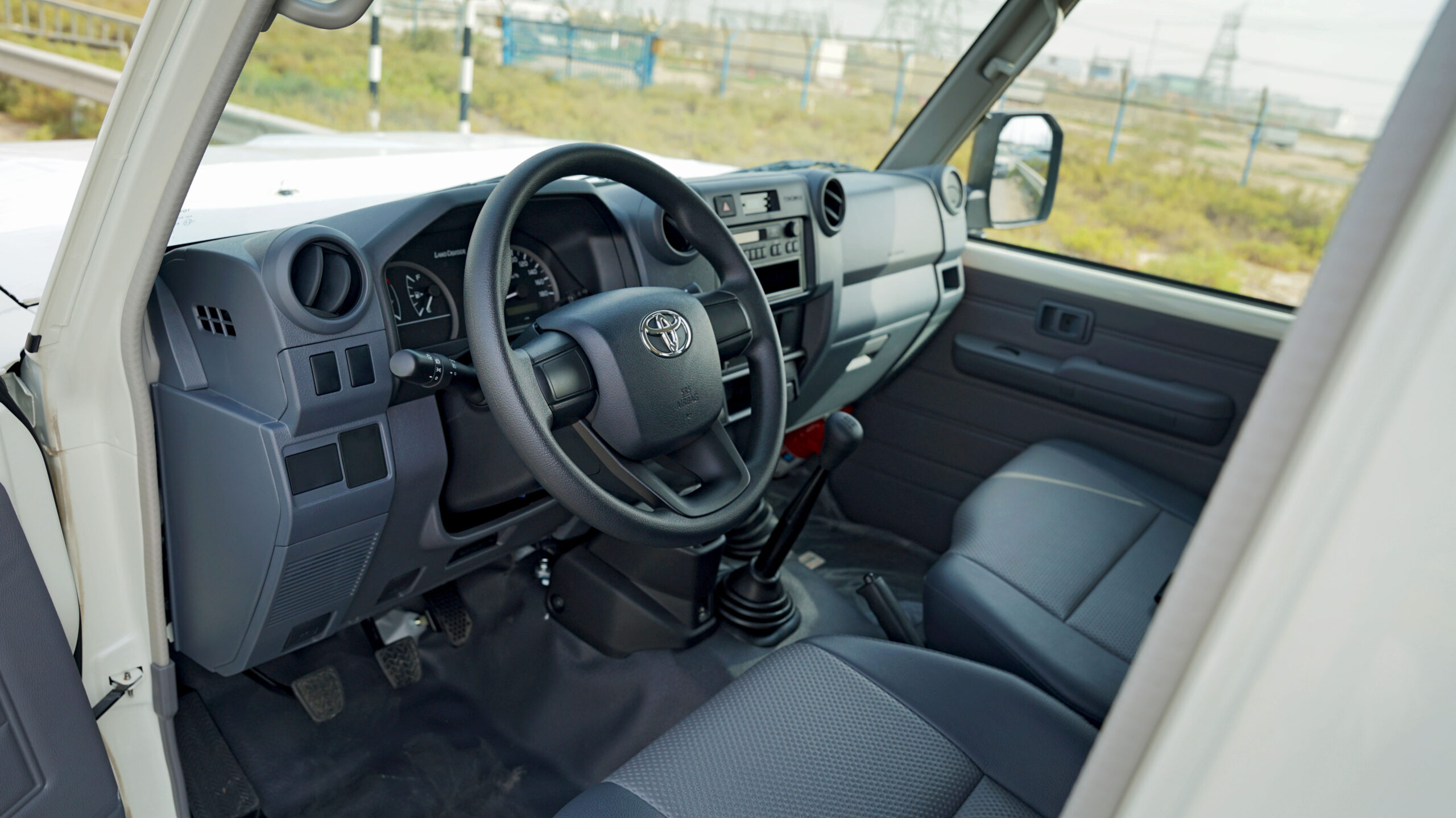 Toyota Land Cruiser LC 76 HardTop