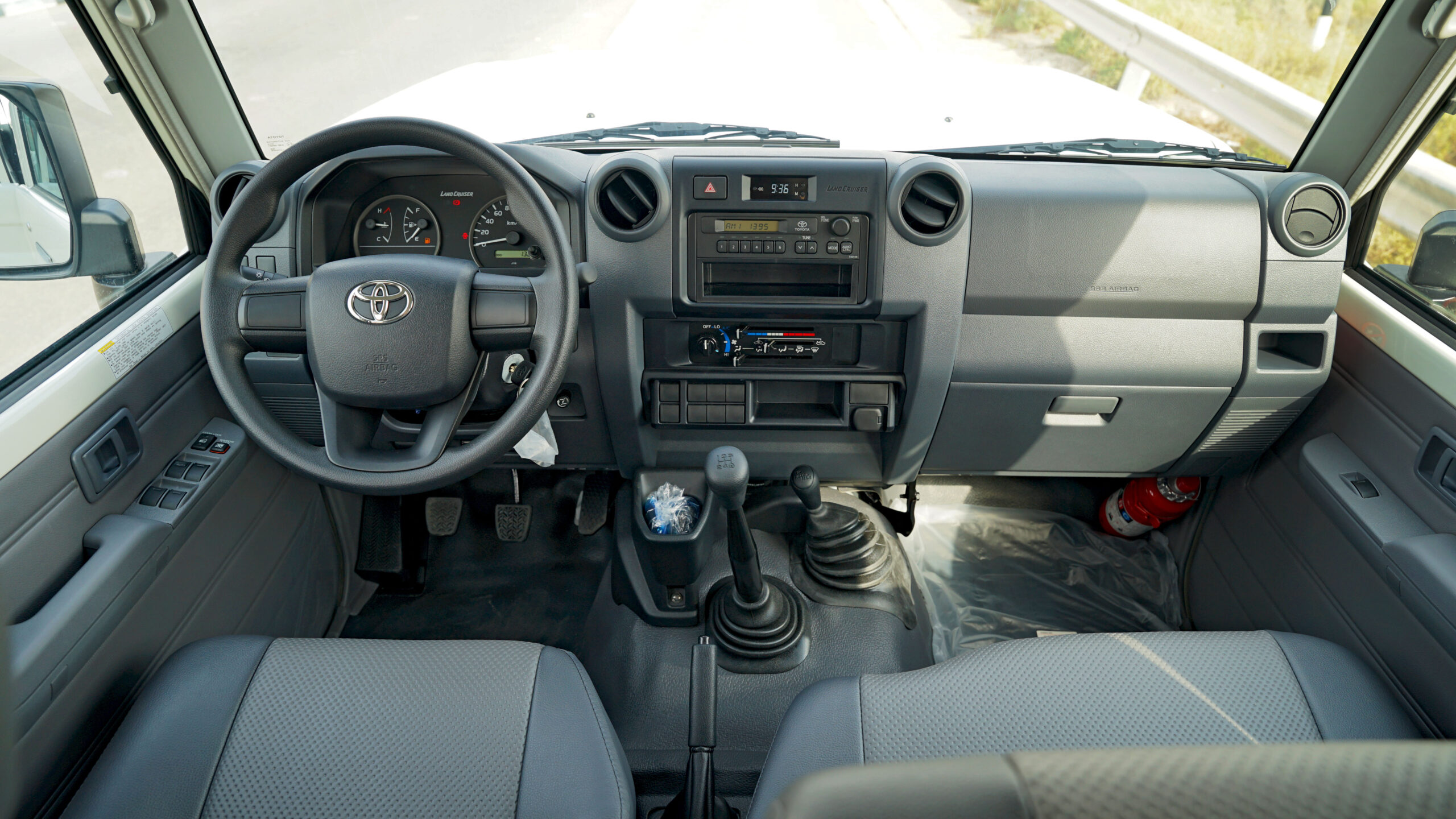 Toyota Land Cruiser LC 76 HardTop