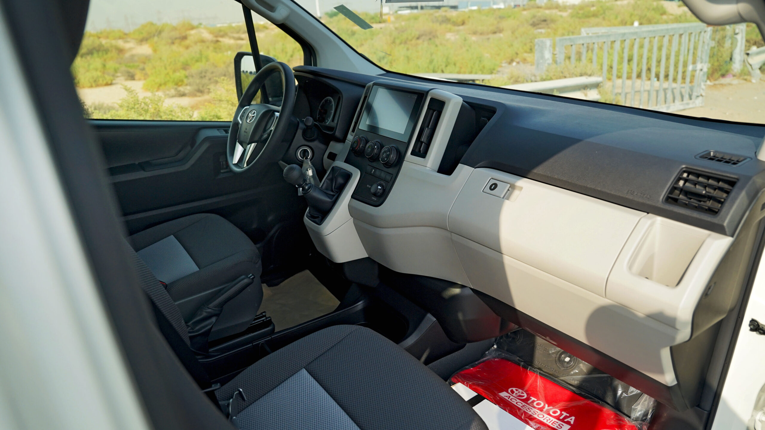 Toyota HiAce Passenger HighRoof