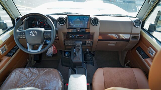 2025 Toyota LC76 4.0L Petrol Hardtop in Dubai
