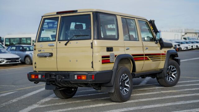 2025 Toyota LC76 4.0L Petrol Hardtop in Dubai