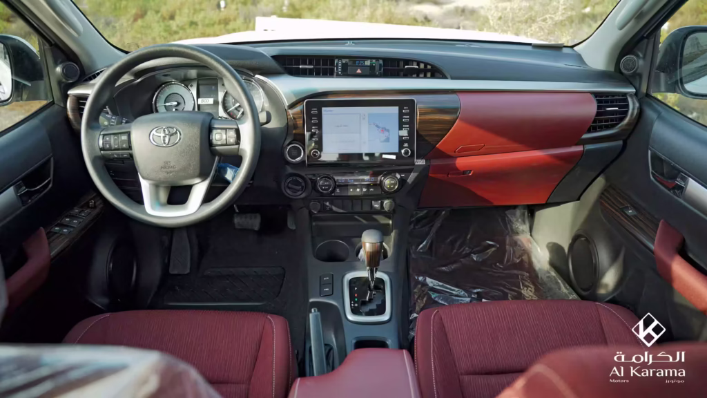 Dashboard and automatic transmission of 2026 Toyota Hilux V6