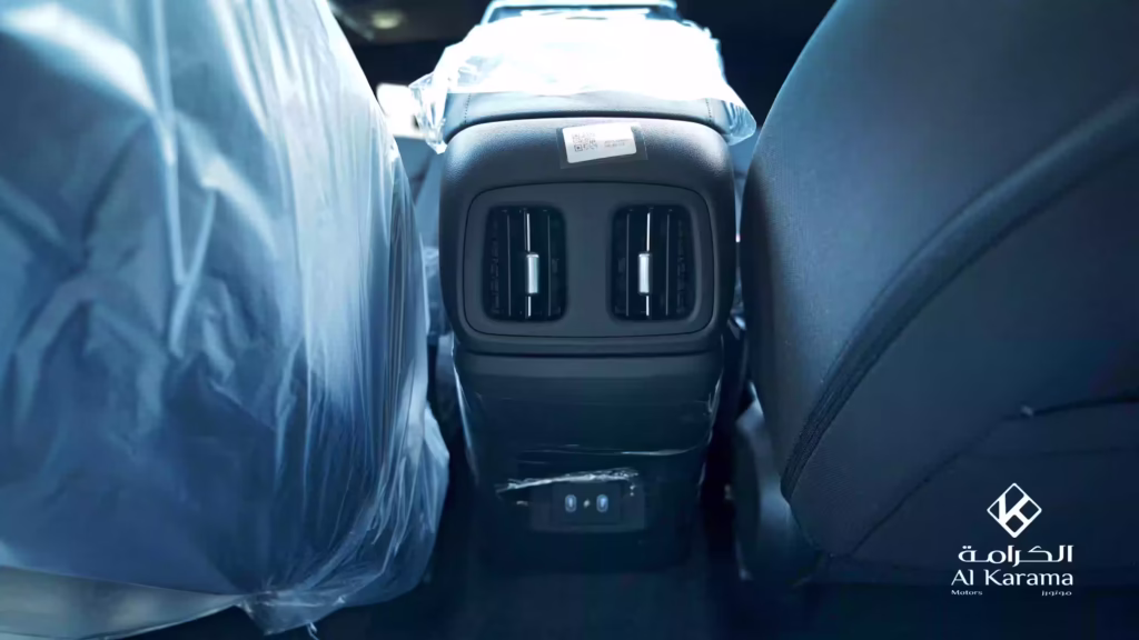 Hyundai Tucson rear air vents and USB charging ports