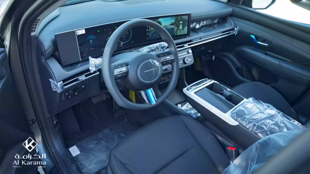 Hyundai Tucson Mid Option dashboard and steering wheel