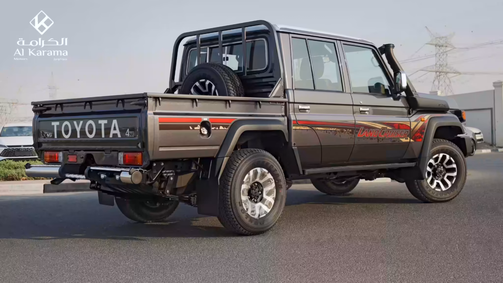 Toyota Land Cruiser LC79 Double Cab rear three-quarter pickup view